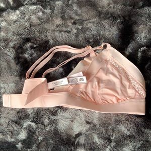 Victoria’s Secret Incredible Bralette 32B